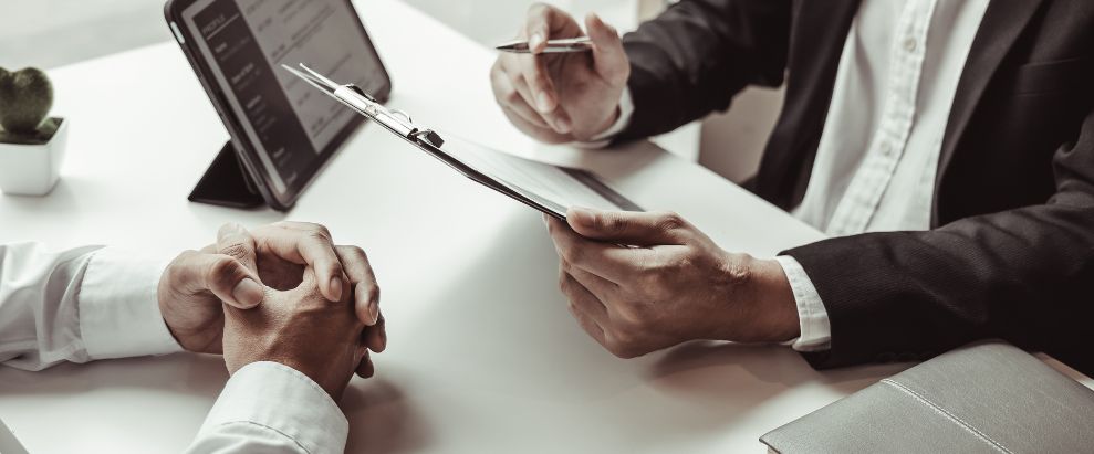 Proceso de ingreso en un piso terapéutico: Entrevista de admisión Proceso de ingreso en un piso terapéutico: Entrevista de admisión