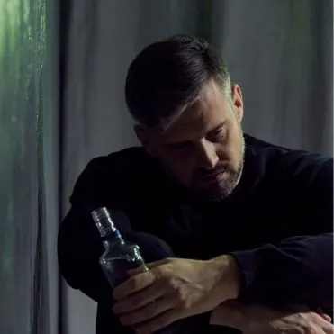 Todo lo que debes saber sobre la adicción al alcohol | Esvidas Todo lo que debes saber sobre la adicción al alcohol